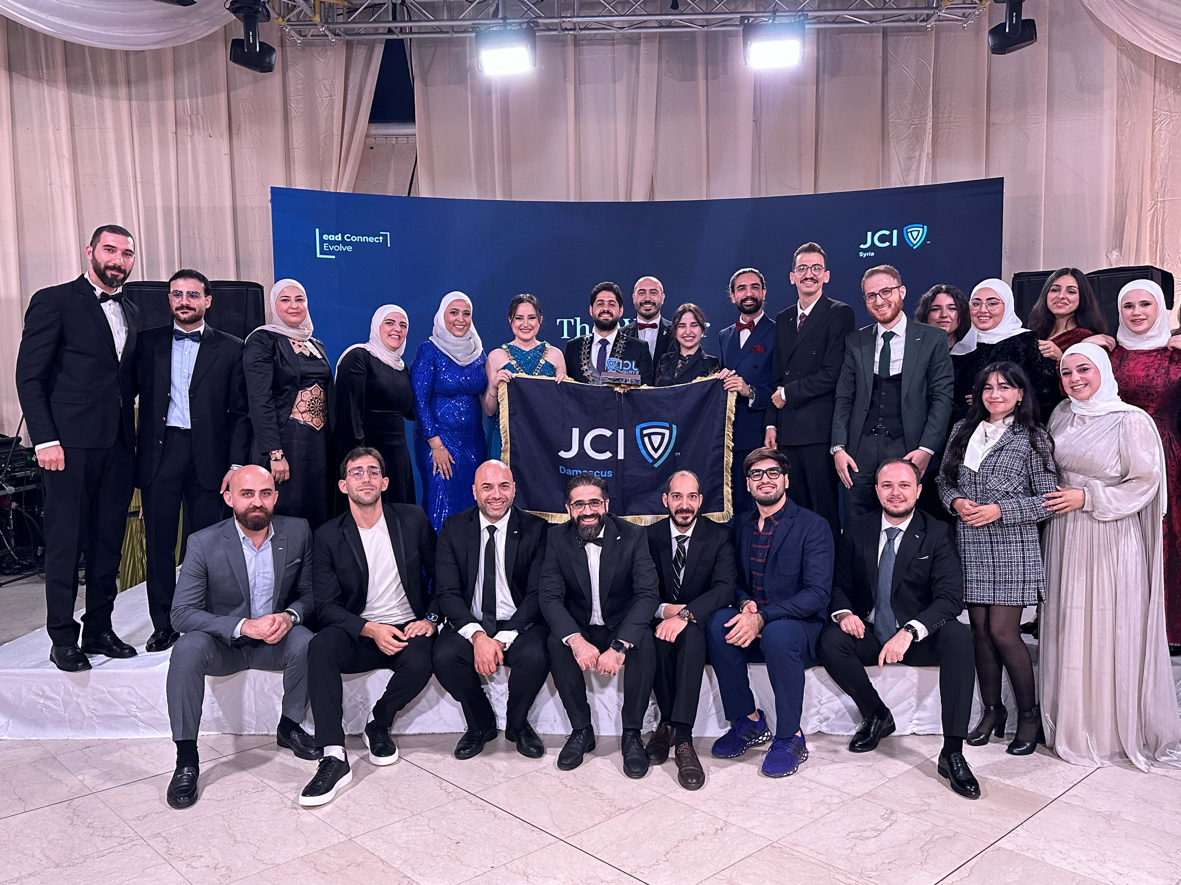 فريق الغرفة الفتية الدولية دمشق