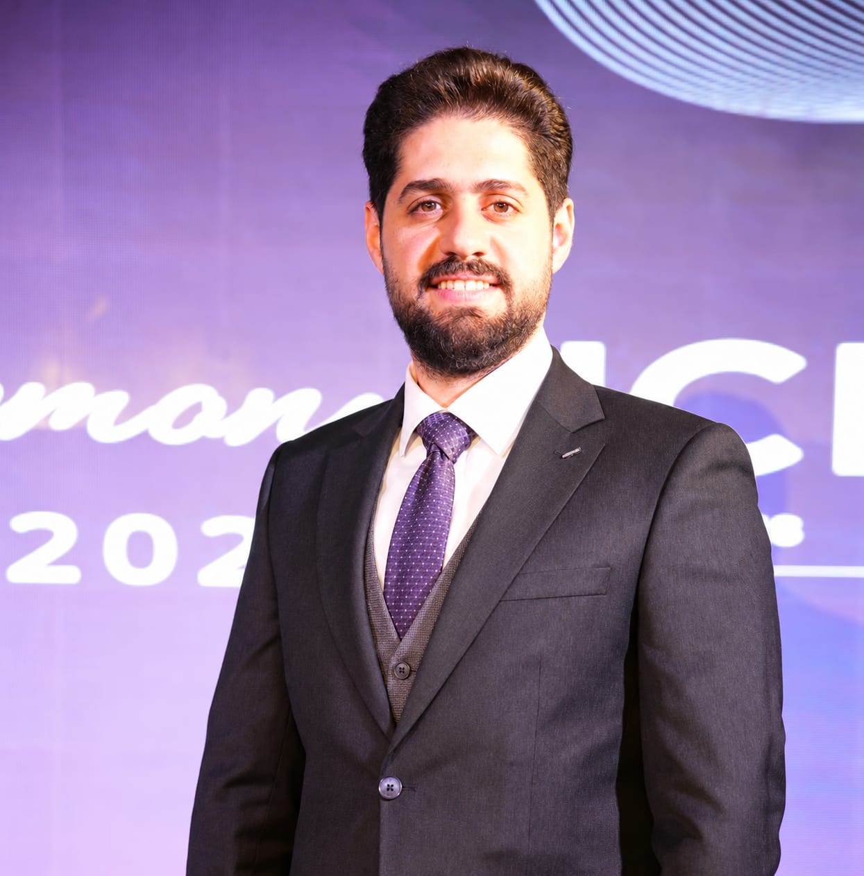 محمد أنور اللوجي